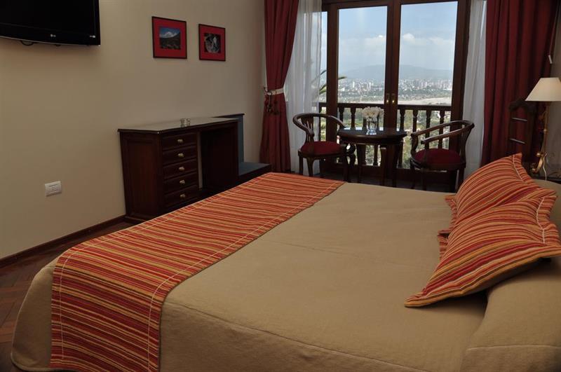 Altos De La Vina, Wine Hotel & Spa Сан-Сальвадор-де-Жужуй Экстерьер фото