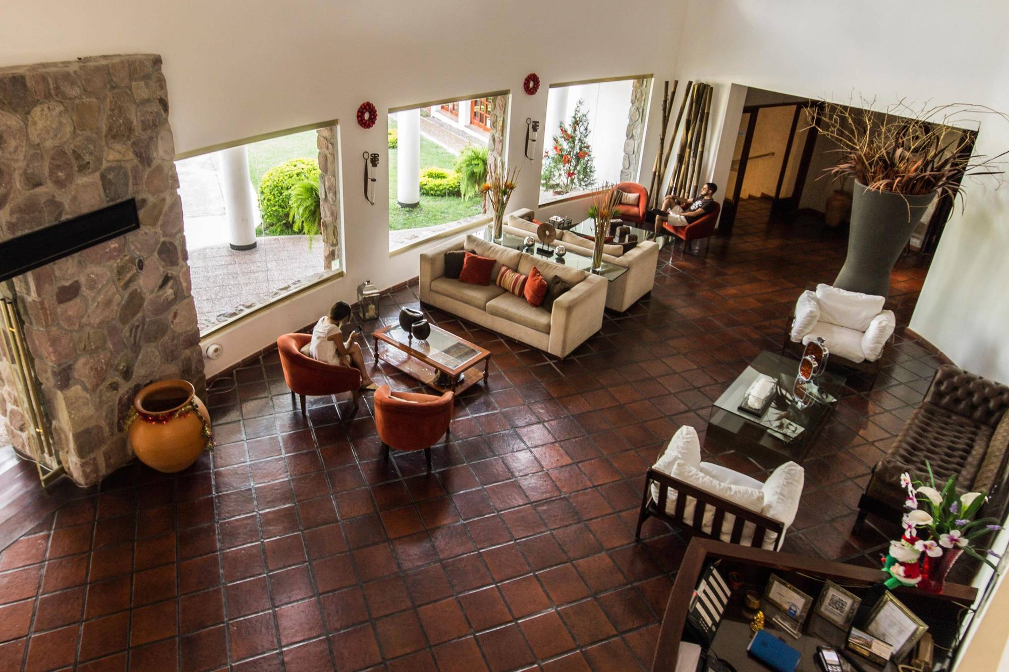 Altos De La Vina, Wine Hotel & Spa Сан-Сальвадор-де-Жужуй Экстерьер фото